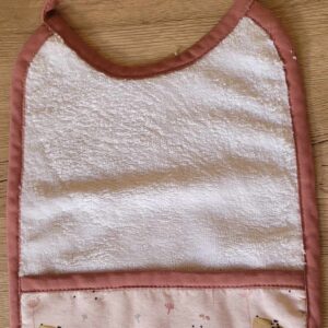 Bavoir bébé avec poche